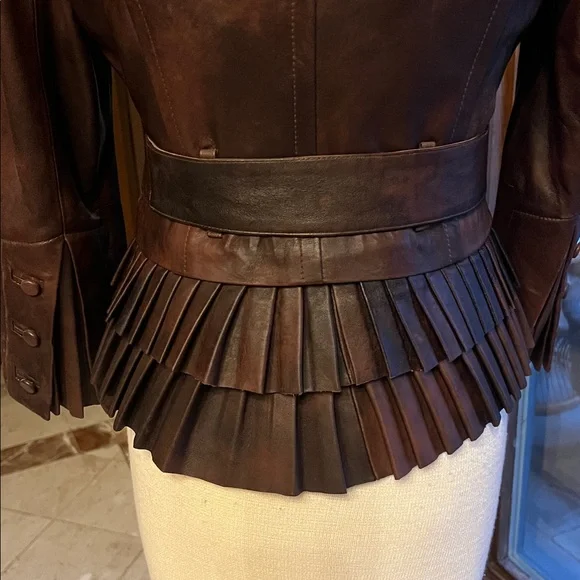 Vintage LAMB Brown Leather Women's Jacket - Picture 5 of 15